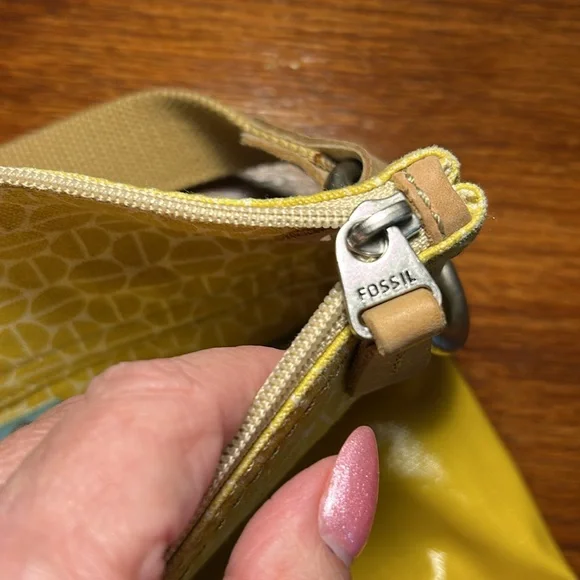 Fossil Womens Key-Per Boho Fabric Strap Yellow Vinyl Crossbody Purse - Picture 4 of 11